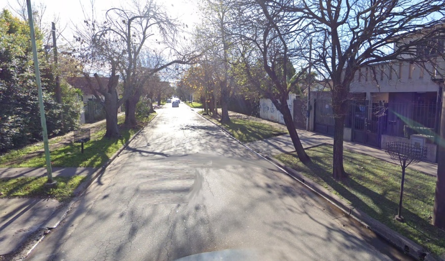 Asaltaron con itakas a un grupo de amigas en City Bell