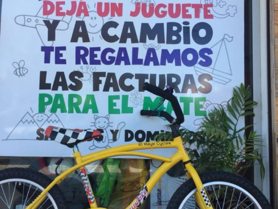 La sandwichería solidaria juntó casi 10.000 juguetes para dar al Hospital de Niños de La Plata