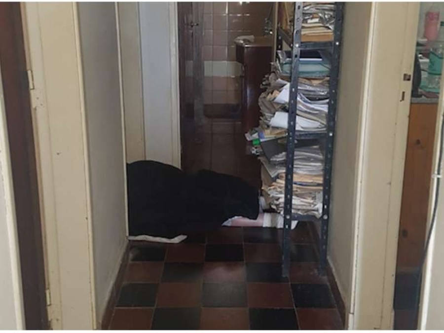 Madre e hijo muertos en su casa, en lo que habría sido un pacto suicida