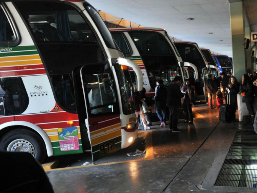 Arrancó la venta de pasajes a Mar del Plata y Córdoba con micros low cost