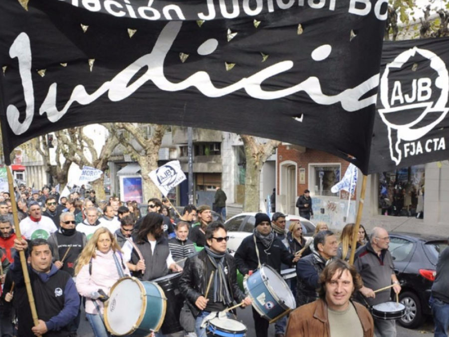 Paro y movilización de Judiciales en La Plata: ”La paritaria venció hace nueve meses”