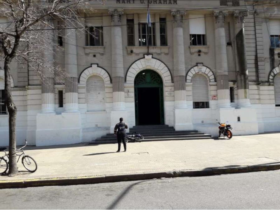 Impotencia total: Otra vez amenazaron al Normal 1 de La Plata