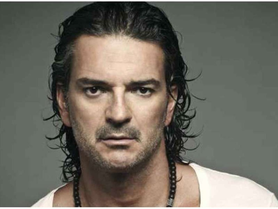Ricardo Arjona lanzó su primer videoclip animado