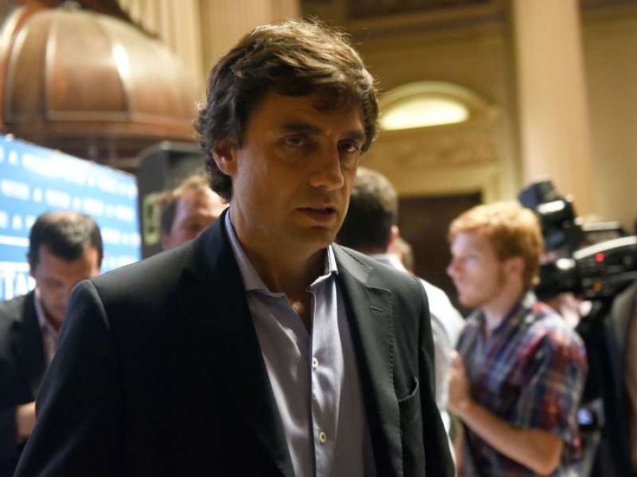 Lacunza negó que vaya a haber despidos y privatización en el Astillero Río Santiago