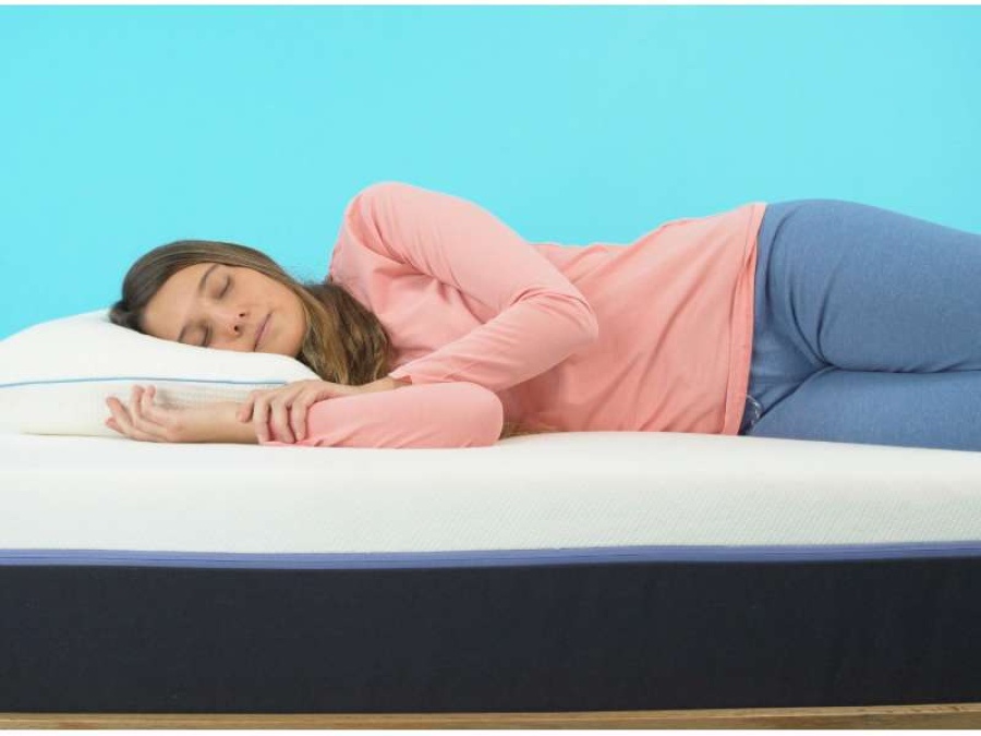 ¿Es bueno dormir con almohada?