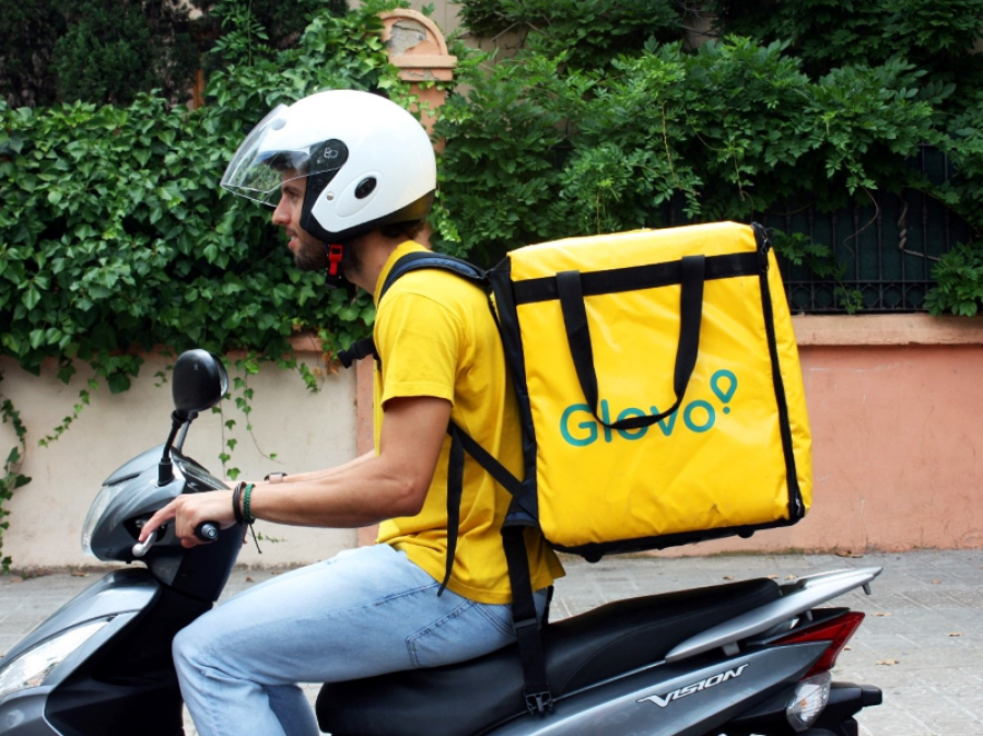 En La Plata ya hay 700 ”glovers” y algunos trabajan hasta 13 horas diarias