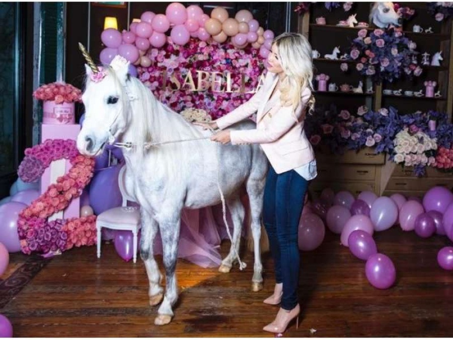 Criticaron a Wanda Nara por ”usar” un caballo