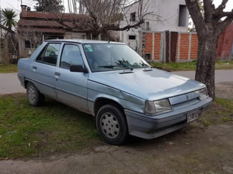 Fue a una asamblea de Gimnasia y le robaron el auto