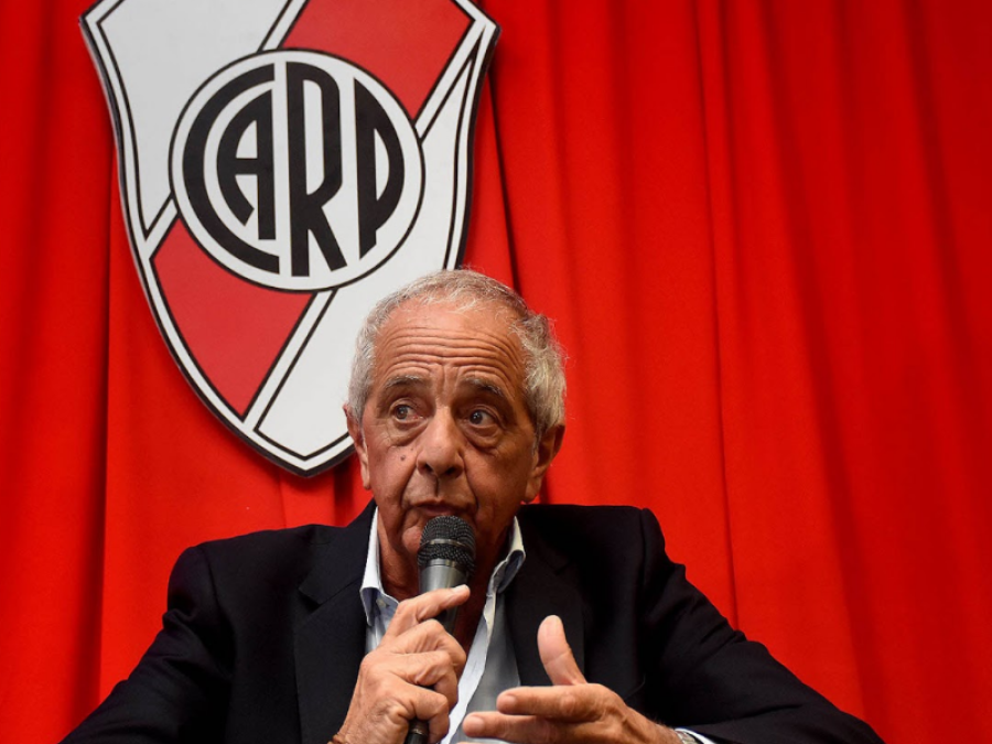 ”El gas pimienta en la cancha de Boca se dio adentro del Estadio; esta vez fue afuera”