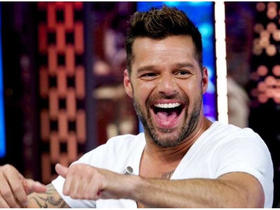 Piden que Daddy Yankee, Ricky Martin y Chayanne donen el nombre de sus canciones
