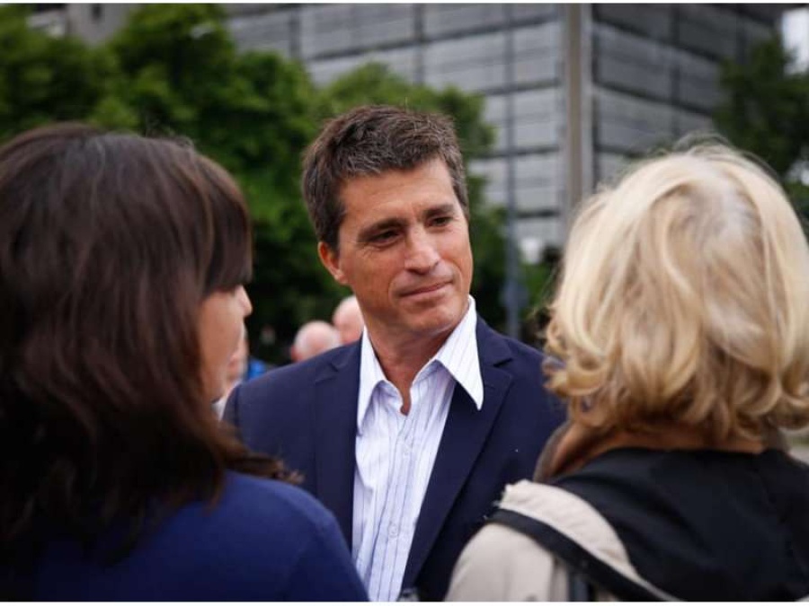 Funcionario platense mostraría mensajes de Whatsapp de Juan Pablo Allan presionándolo para actuar contra COOL 103.7