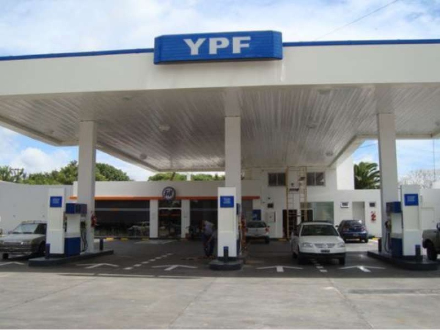 YPF hoy baja el precio del combustible por segunda vez en un mes