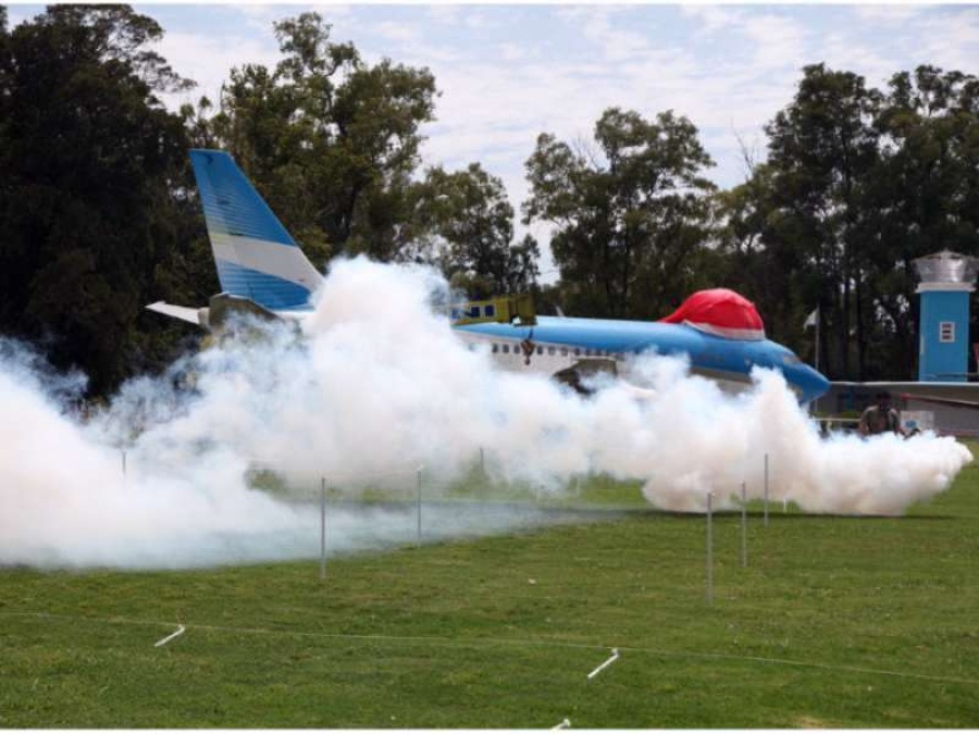 Garro solo fumigó la República de los Niños para poner ”una playa” como parte de su campaña