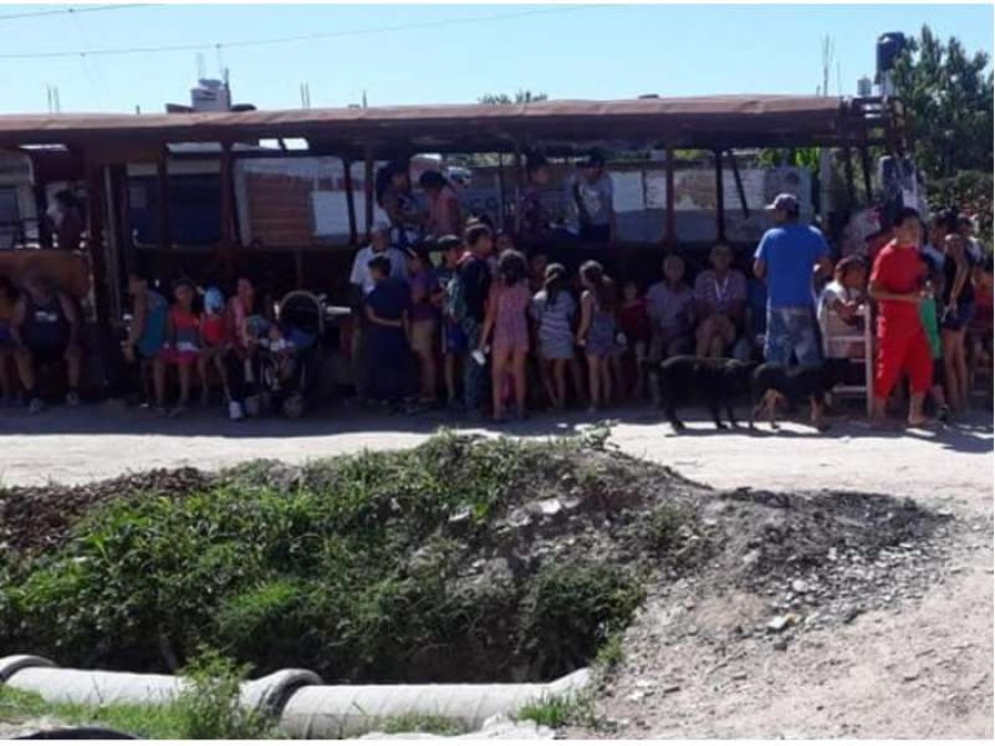 La Plata y el hantavirus: un micro abandonado en Altos de San Lorenzo y ramblas con pastizales en el casco urbano