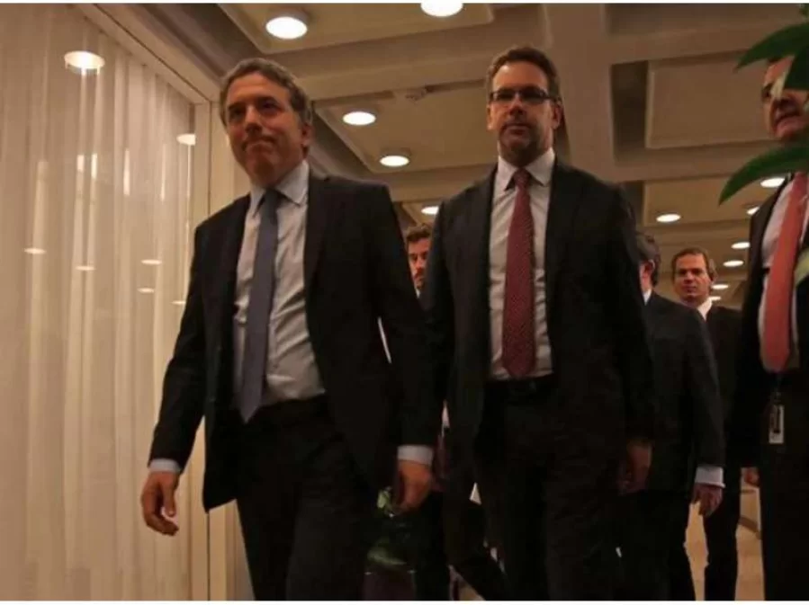 Dujovne y Sandleris asistirán a Davos