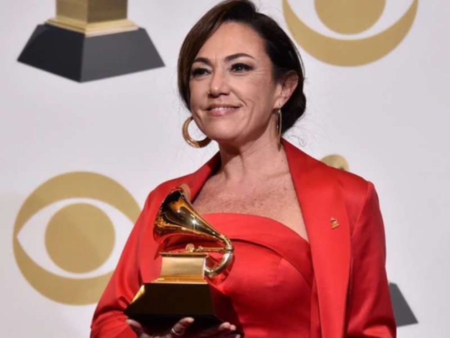 La cantautora argentina Claudia Brant fue premiada en los Grammy 2019