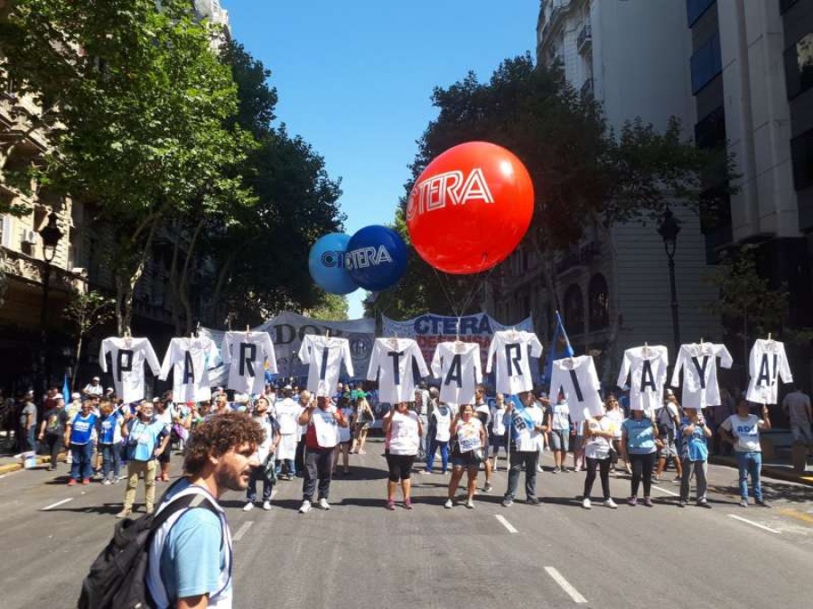 Marcha docente: ”Es un conflicto innecesario; no hay voluntad política para solucionarlo” 
