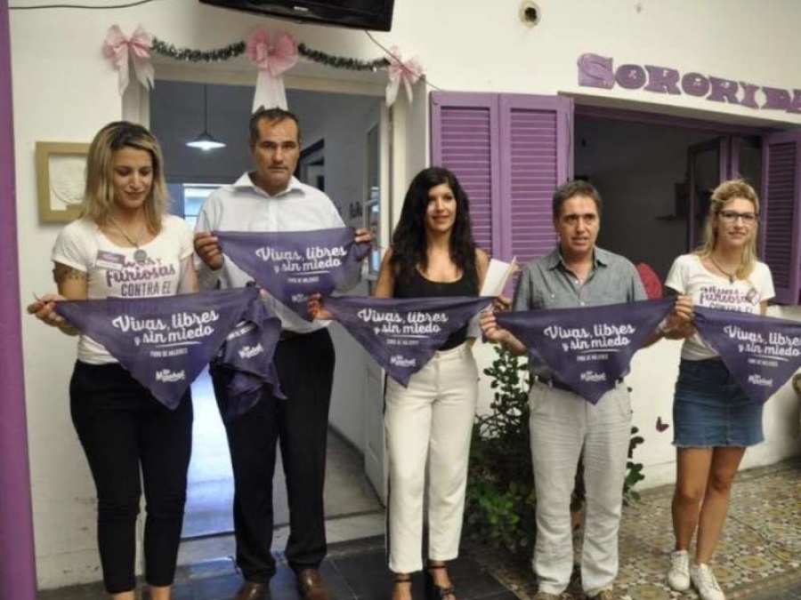 Escudero: ”Hay que trabajar en una agenda política para que el Ni Una Menos se haga realidad”