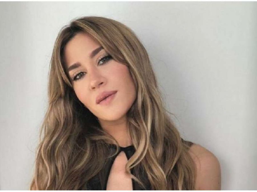 La producción de fotos de Jimena Barón ”cocinando papas”