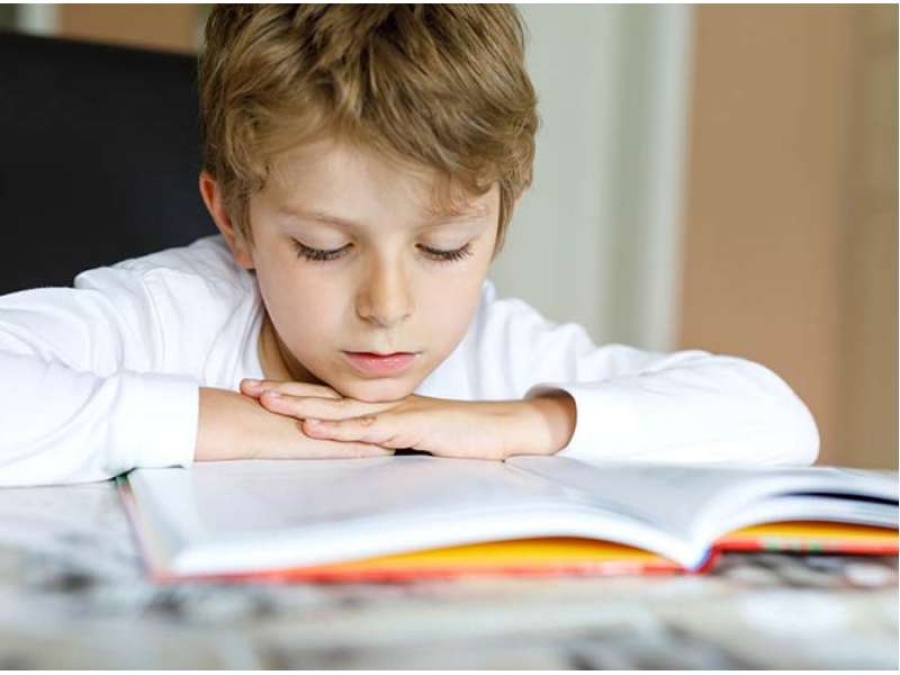 La ciencia explica por qué es bueno para los chicos crecer con libros