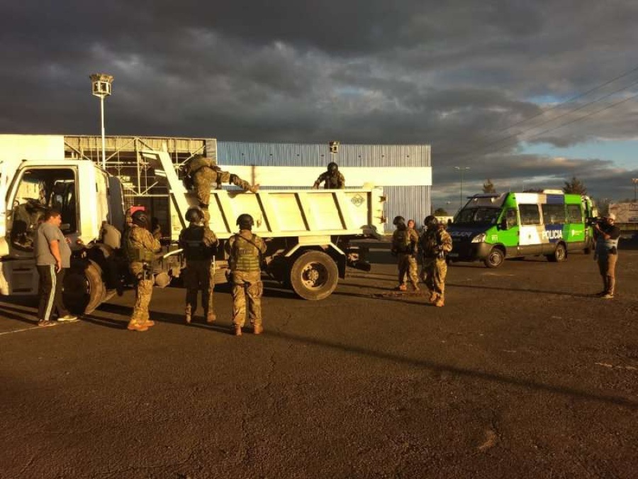 Garro sobre el megaoperativo en Melchor Romero: ”Los búnkers estaban custodiados por 'soldaditos'”