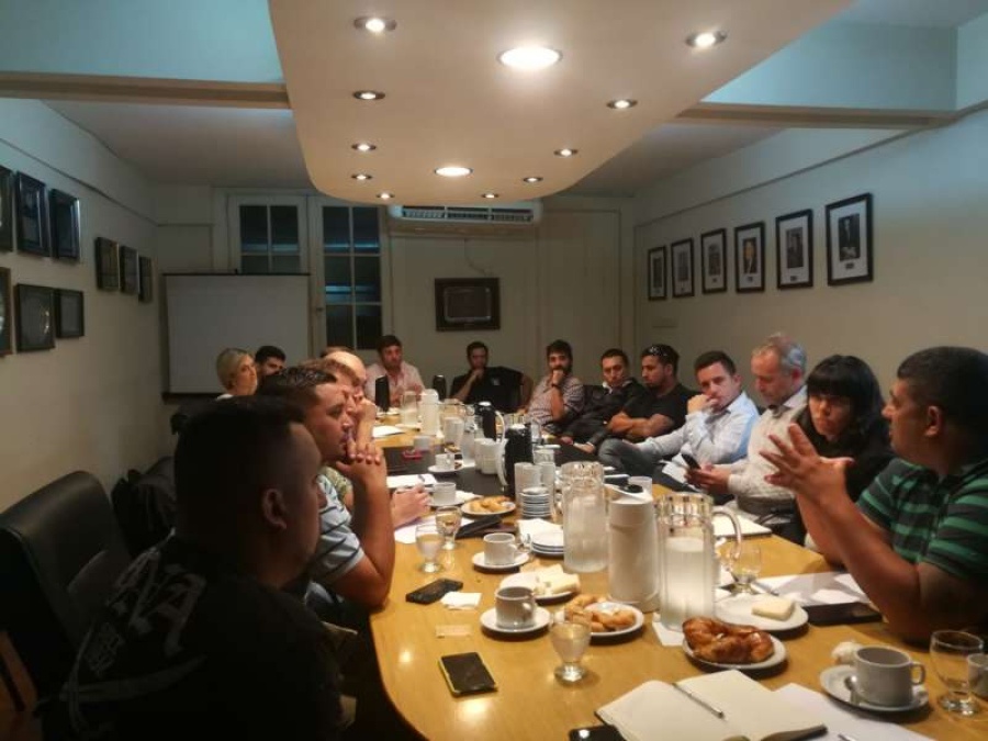 Jóvenes industriales y sindicalistas elaborarán una propuesta a favor de las pymes