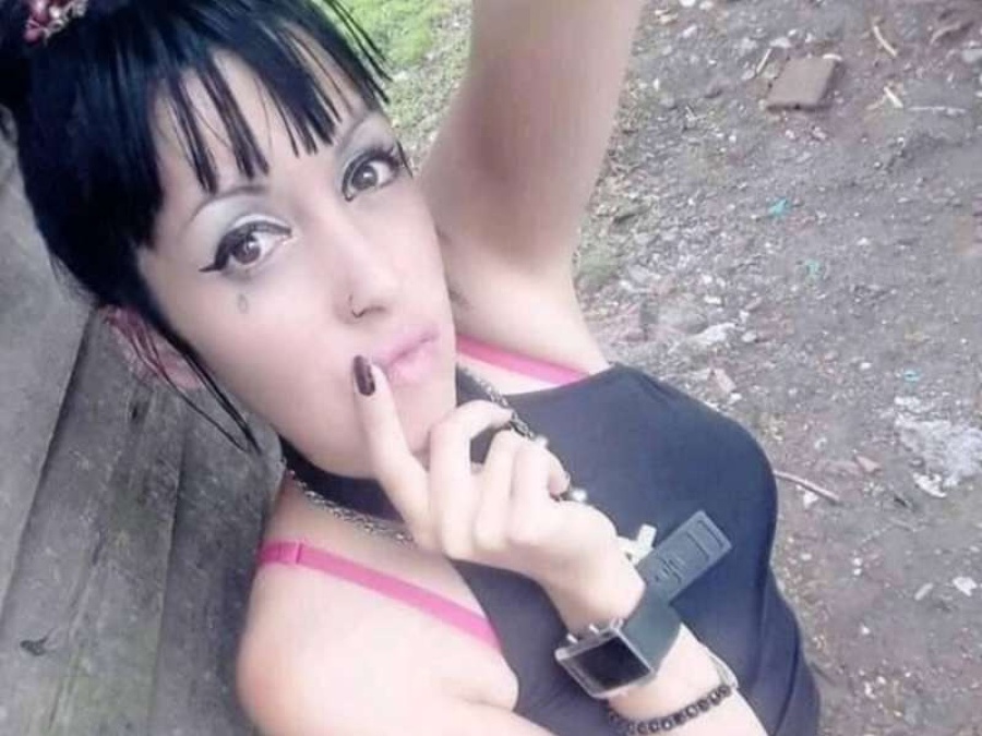 ”La llevaban con la cabeza gacha”: angustiante búsqueda de una joven platense desaparecida