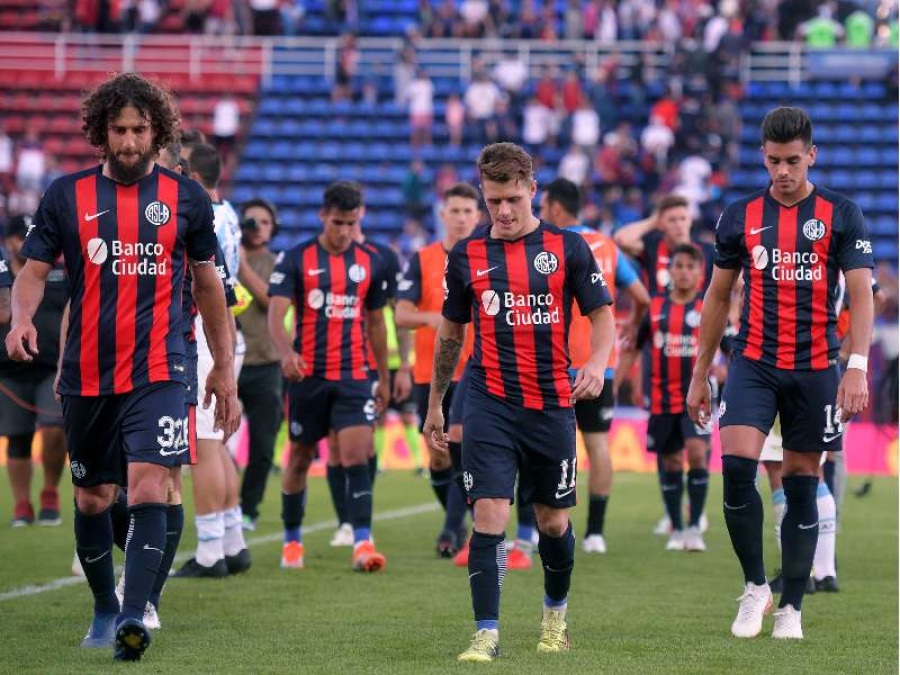 La Superliga ratificó la quita de seis puntos a San Lorenzo y los hinchas estallaron