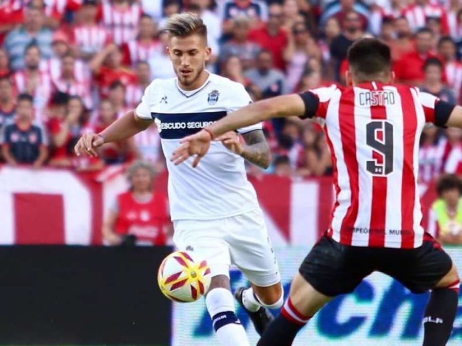 Estudiantes y Gimnasia ya tienen rivales y horarios confirmados para la Copa de la Superliga