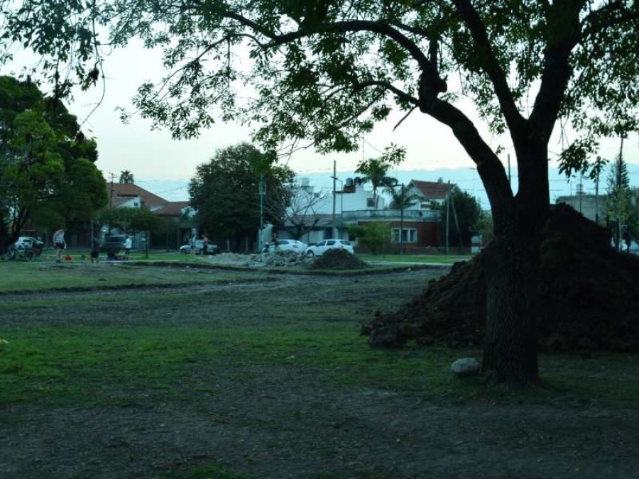 Barrio Norte tomará medidas contra la ”cementización” de la rambla de 32