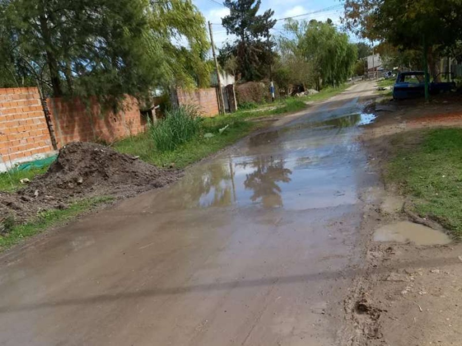 El drama de una calle platense: así quedó tras una breve lluvia