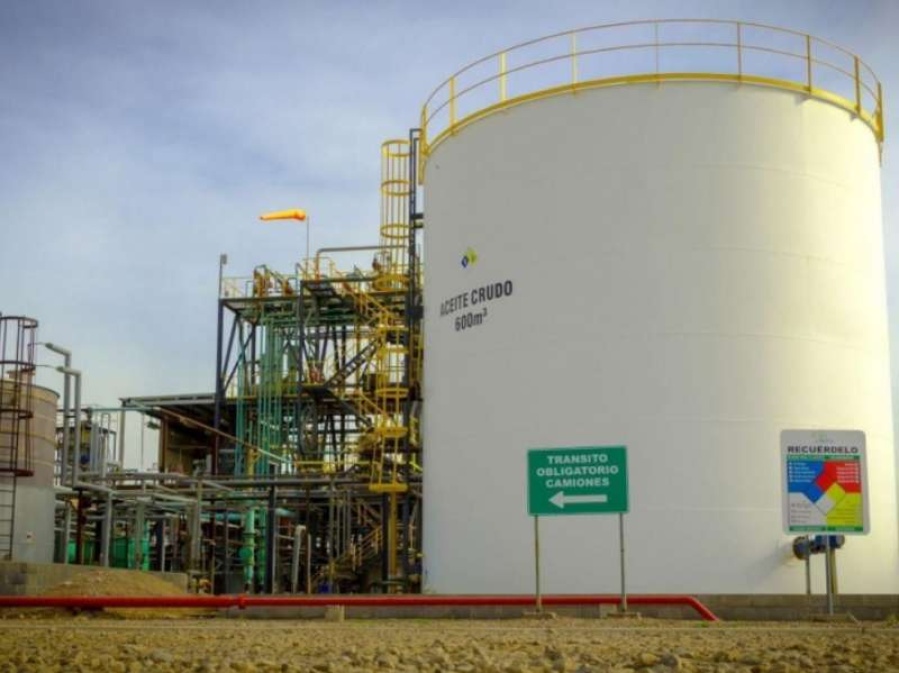 Habría 40 suspensiones en una planta de combustible de Bahía Blanca