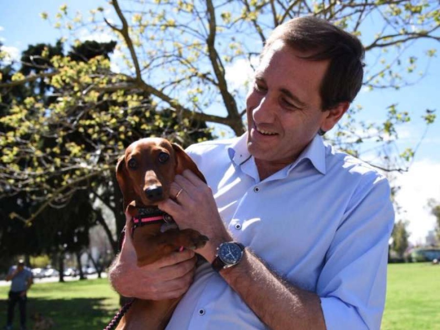 Garro se metió de lleno en la ”concientización animal” y muestra avances en tres frentes