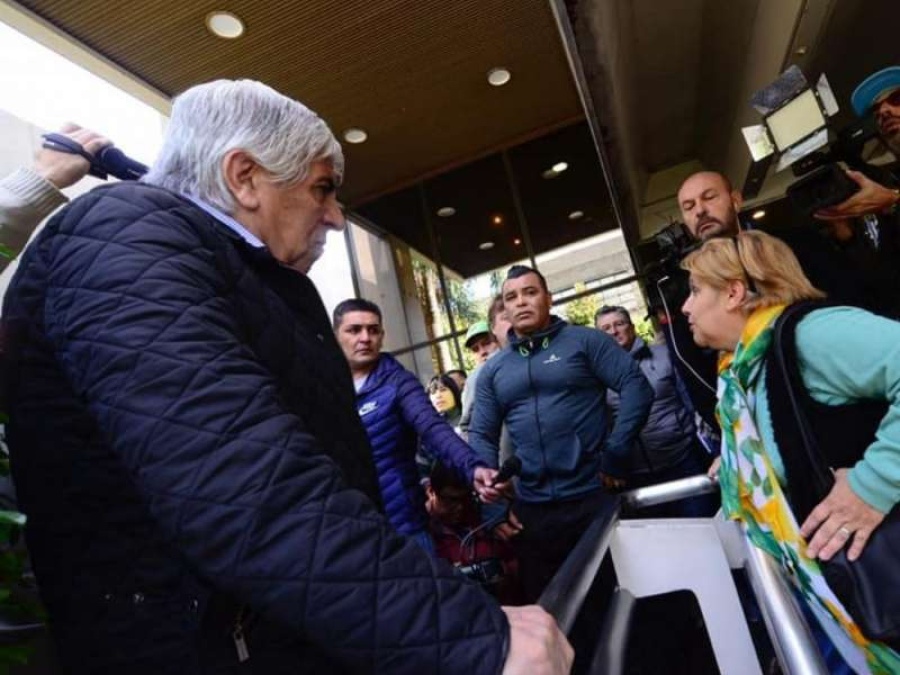 Moyano: ”Nos quieren meter miedo, pero no vamos a aflojar”