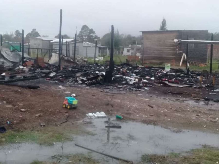 Desolador: familia platense con dos niños tendrá que empezar desde cero