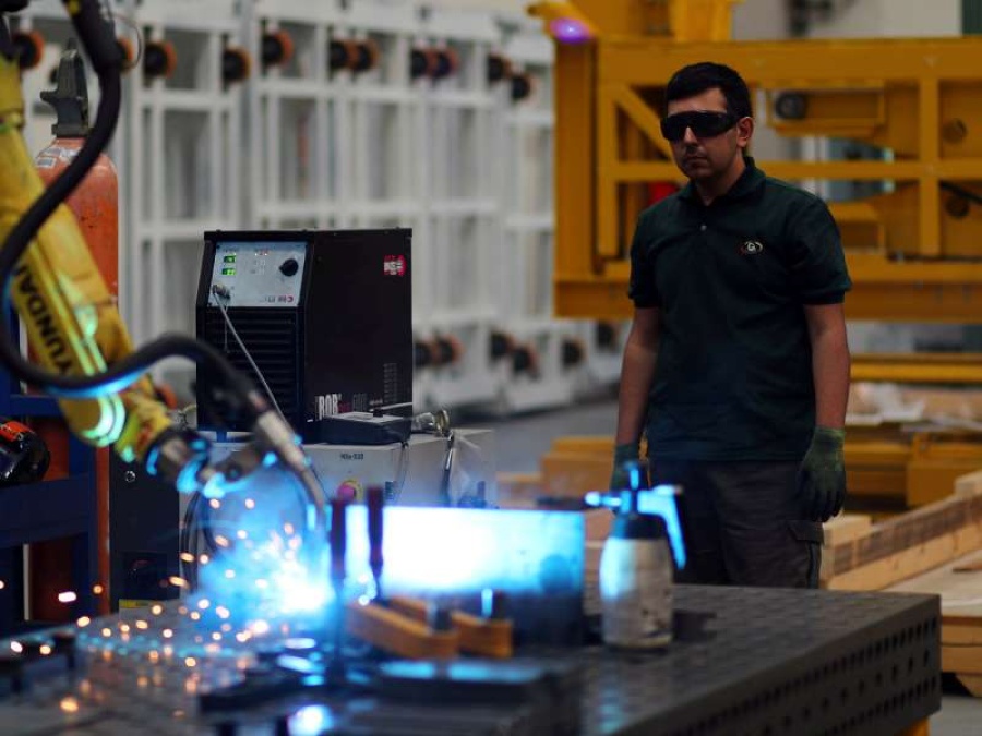 La recesión no tocó fondo en marzo y preocupa el nuevo desplome de la Industria