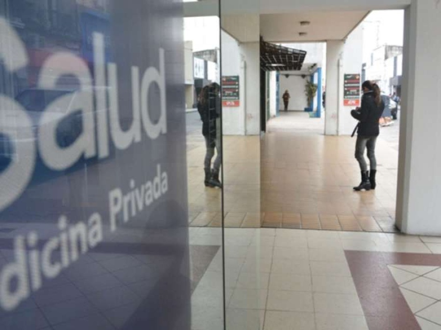 Las prepagas subirán un 17.5% en tres cuotas