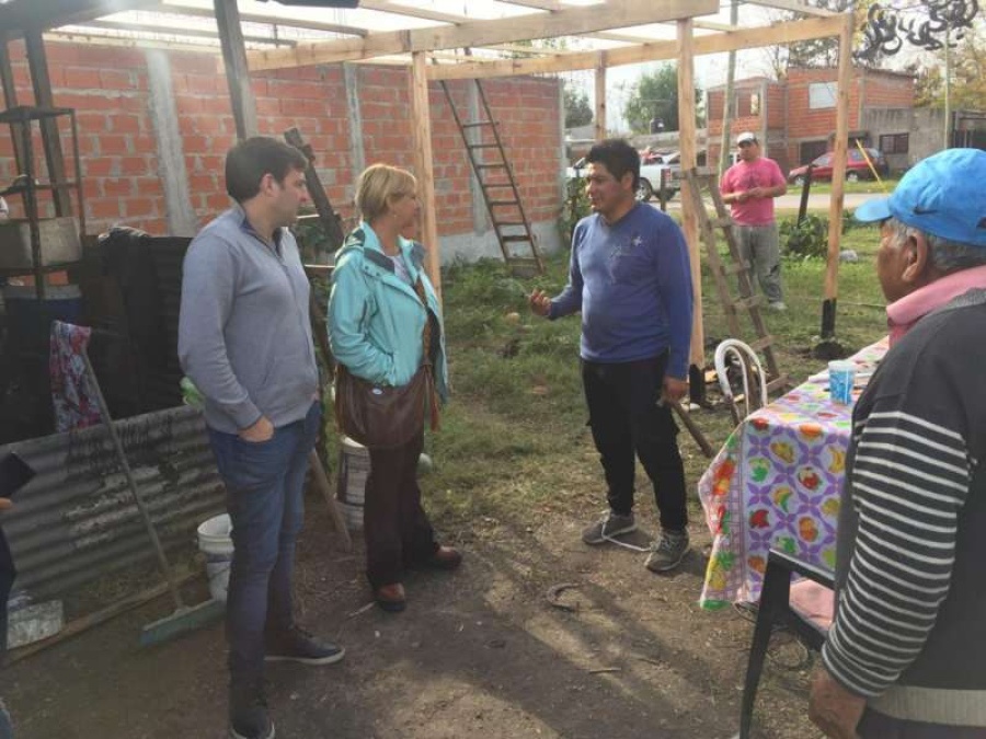Vecinos de Los Hornos ”levantarán” un nuevo comedor para ”las familias del puente”
