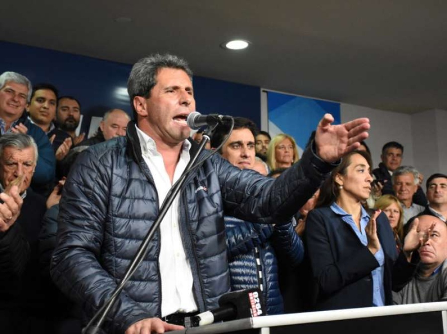Uñac le sacó 20 puntos a Cambiemos y reeligió en San Juan
