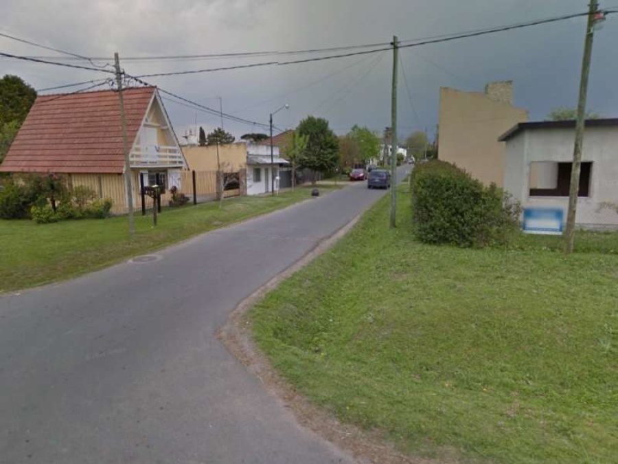 Motochorros atacaron violentamente a una señora en Villa Elisa