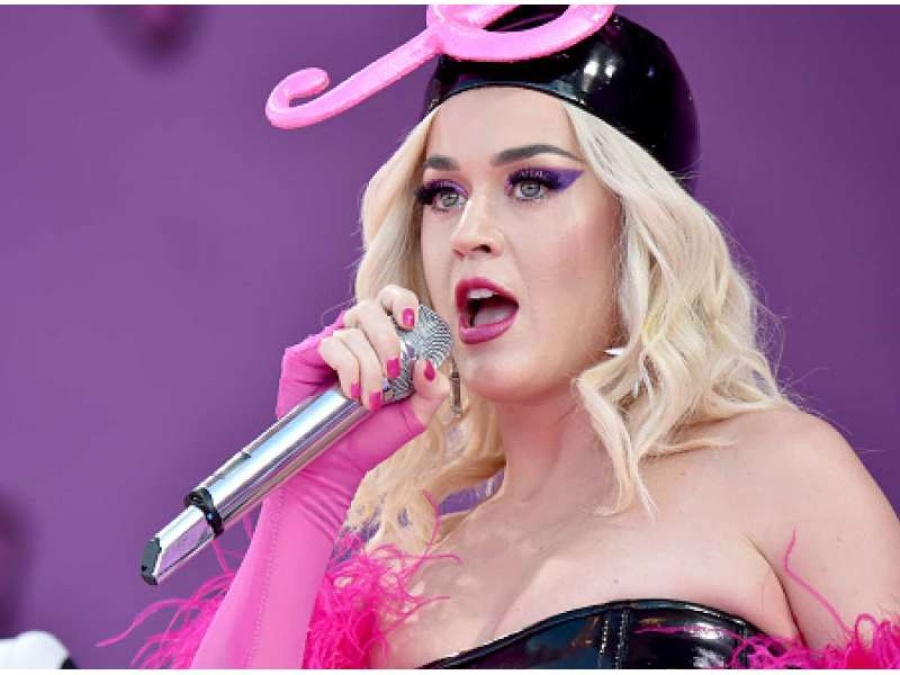 Katy Perry lanzó ”Never really over”