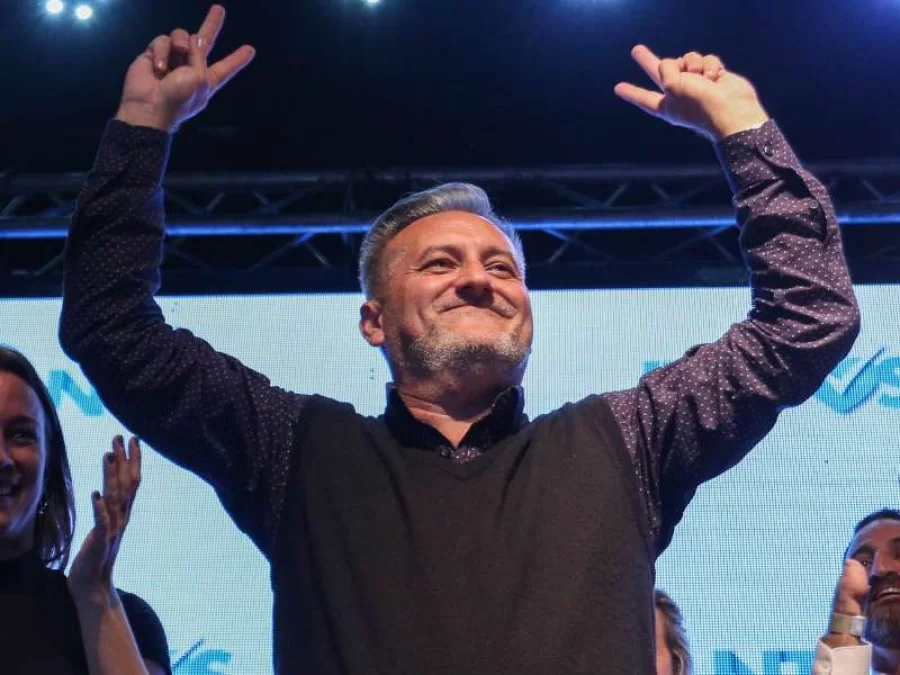 Un periodista deportivo le ganó a la intendenta de Rosario