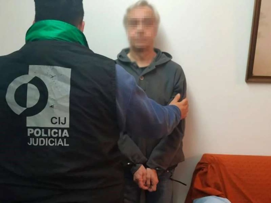 Investigan si el médico detenido por pornografía infantil también abusaba de sus víctimas