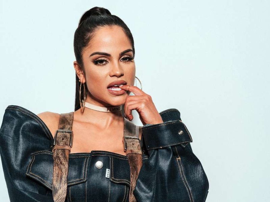 Nati Nattasha presenta ”Deja tus besos”