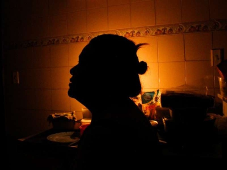 En medio del frío, un importante apagón sacude a Barrio Cementerio