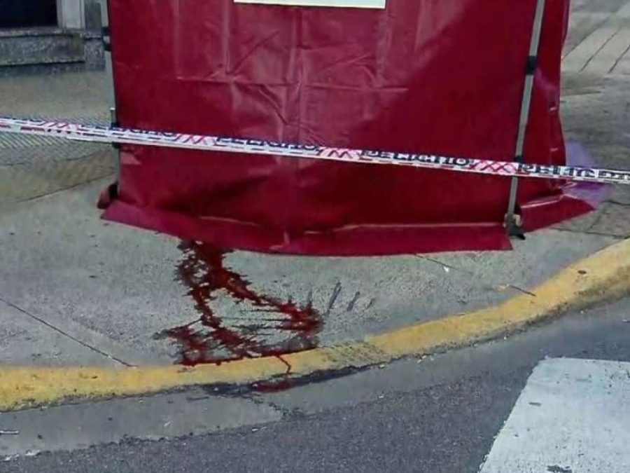Una mujer fue hallada muerta en una calle de Villa Devoto