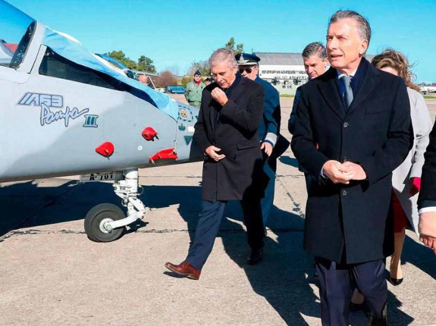 Guatemala suspendió la compra de los aviones Pampa III a la Argentina