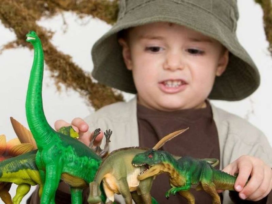 Según la ciencia, los niños que aman los dinosaurios son ”más inteligentes”