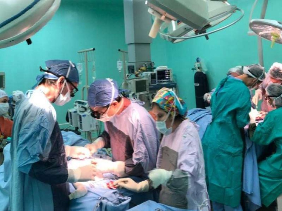 Por primera vez en el país separan a siameses unidos por genitales, sistema urinario y aparato digestivo