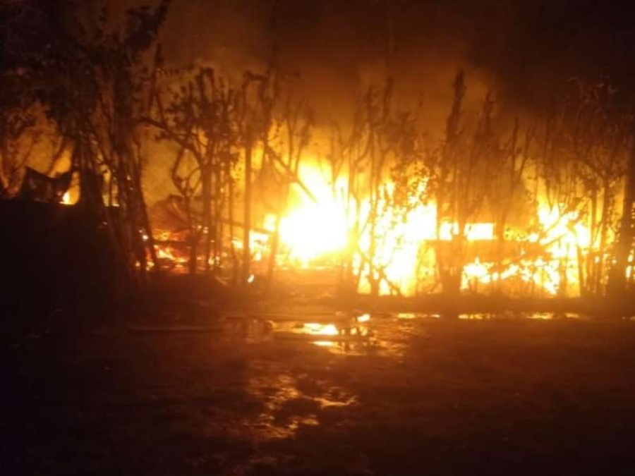 Una familia de Villa Elisa lleva 9 días durmiendo en una carpa tras un incendio